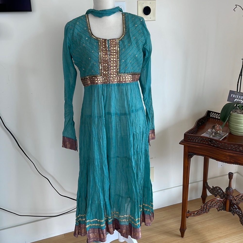 3 piece Turquoise, blue, Indian cotton, kurta set size large. Fab India